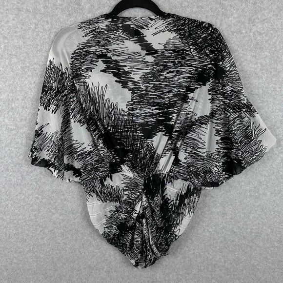 RARE Vivienne Tam Mesh Top Size P (XS) Black White Abstract Geo Y2K Runway Knot0 - Picture 13 of 13